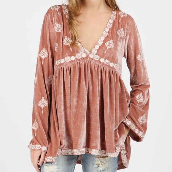 POL Small Crush Velvet Embroidered Oversized Tunic - Picture 6 of 8